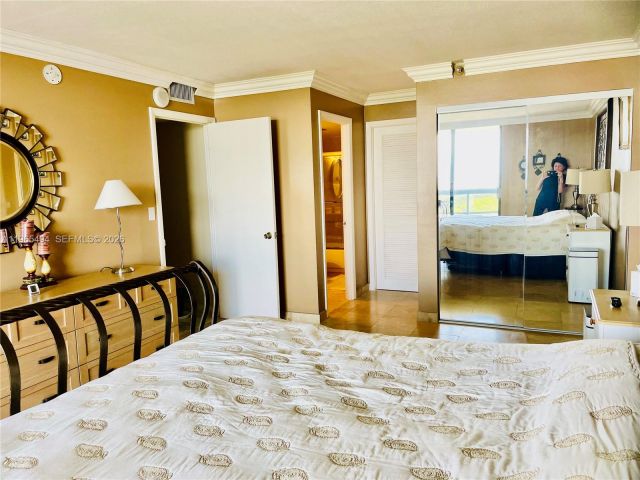 Apartment for rent  Unit #2006 - photo 7438042