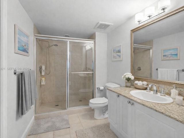 Apartment for sale  Unit #2415 - photo 7435945