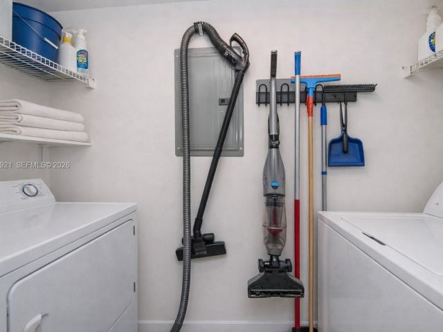 Apartment for sale  Unit #2415 - photo 7435946