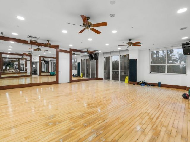 Apartment for sale  Unit #2415 - photo 7435951