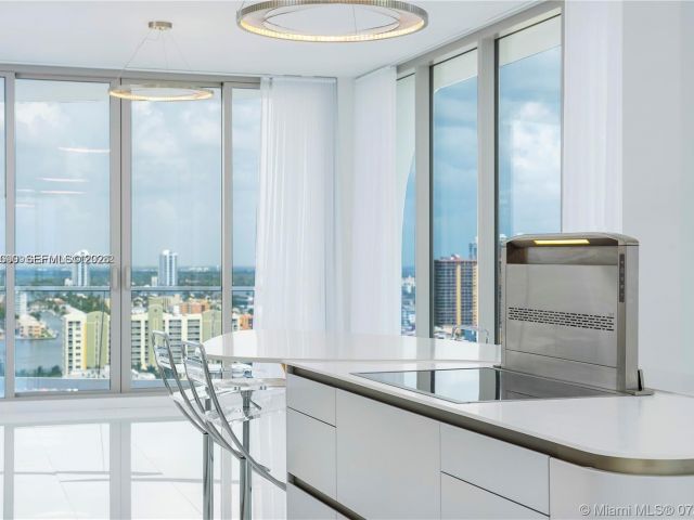 Apartment for rent  Unit #1905 - photo 7498740