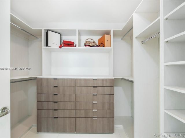 Apartment for rent  Unit #1905 - photo 7498746