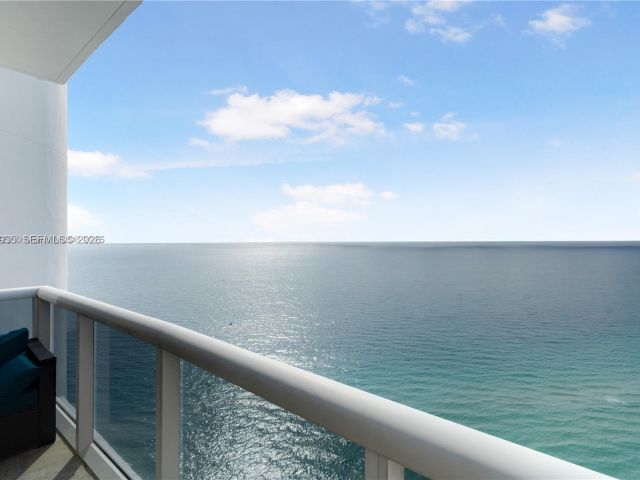 Apartment for rent  Unit #5008 - photo 7435299