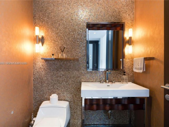 Apartment for rent  Unit #5008 - photo 7435306