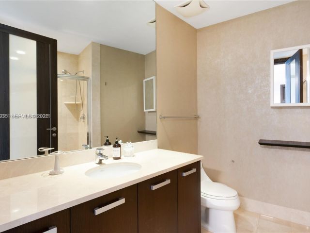 Apartment for rent  Unit #5008 - photo 7435315