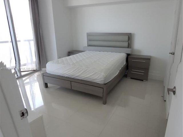 Apartment for rent  Unit #3709 - photo 7510599