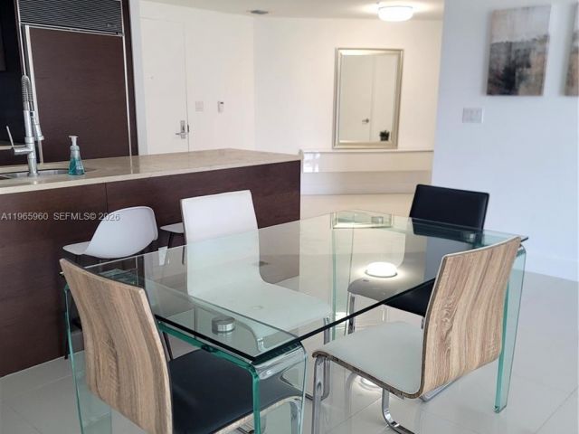 Apartment for rent  Unit #3709 - photo 7510607