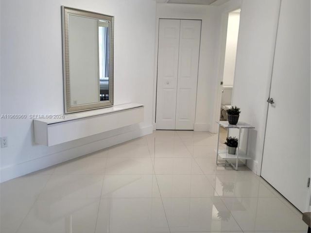 Apartment for rent  Unit #3709 - photo 7510613