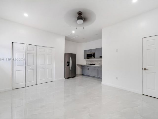 Home for rent at 1205 SE 7th Ct 0 - photo 7435800