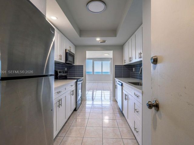 Apartment for rent  Unit #919 - photo 7534797