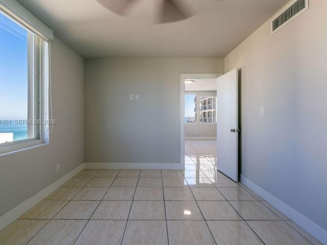 Apartment for rent  Unit #919 - photo 7534801