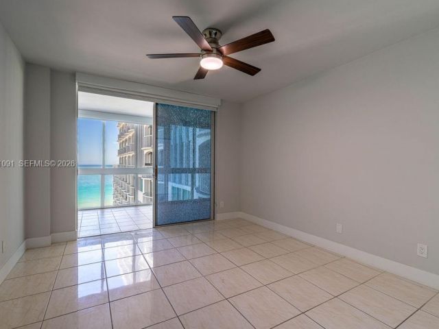 Apartment for rent  Unit #919 - photo 7534805