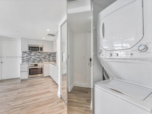 Apartment for sale  Unit #4807 - photo 7436060