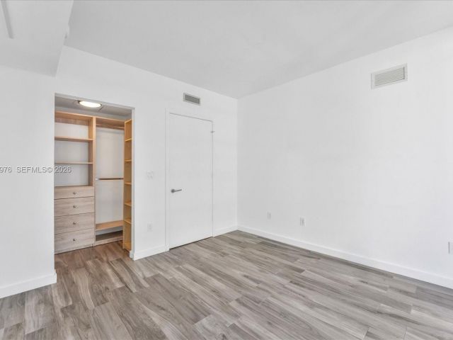 Apartment for sale  Unit #4807 - photo 7436064