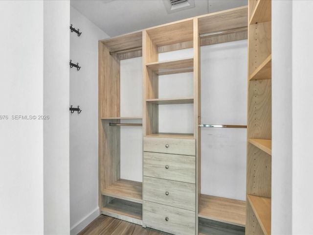 Apartment for sale  Unit #4807 - photo 7436065