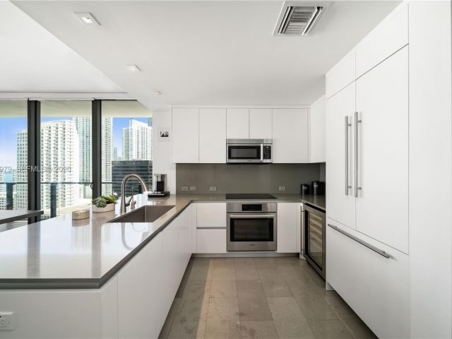 Apartment for sale  Unit #1201 - photo 7527289