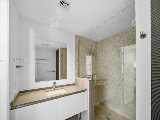 Apartment for sale  Unit #1201 - photo 7527299