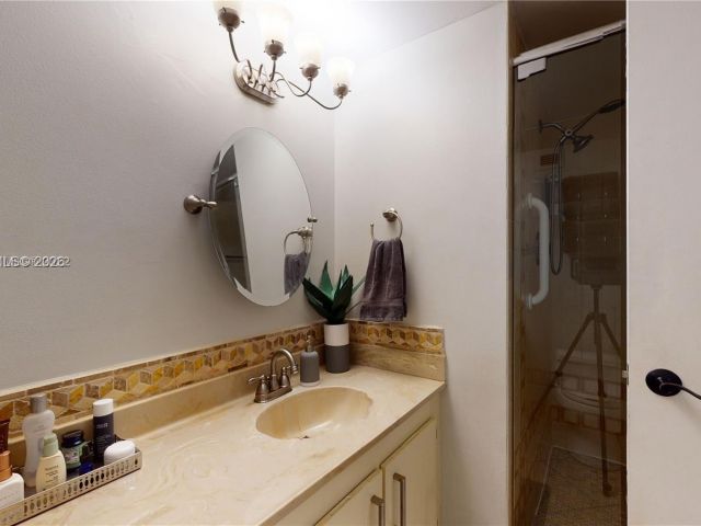 Apartment for sale  Unit #417 - photo 7443157