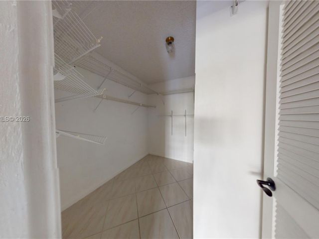 Apartment for sale  Unit #417 - photo 7443163