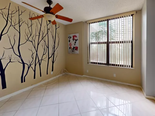 2-bedroom condo for sale in Hallandale Beach - 2500 PARKVIEW DR 417 - MondialRealty