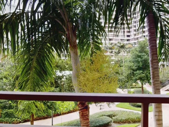 2-bedroom condo for sale in Hallandale Beach - 2500 PARKVIEW DR 417 - MondialRealty