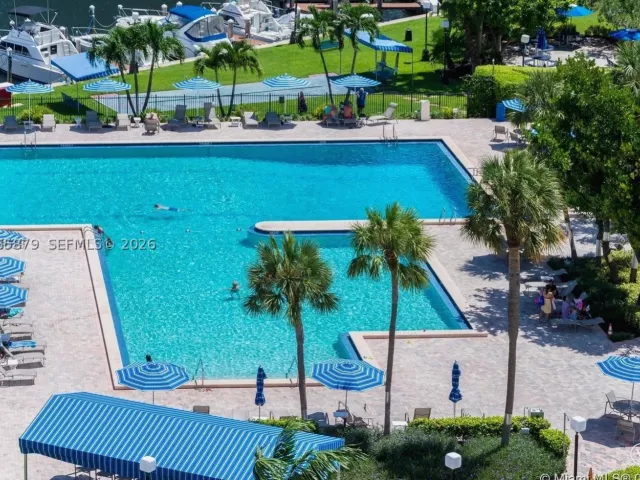 2-bedroom condo for sale in Hallandale Beach - 2500 PARKVIEW DR 417 - MondialRealty