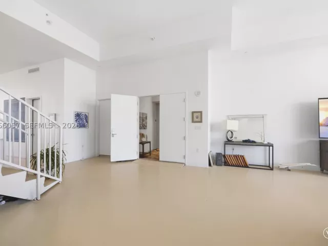 5-bedroom condo for sale in Aventura - 5500 Island Estates Dr PH 1506 - MondialRealty