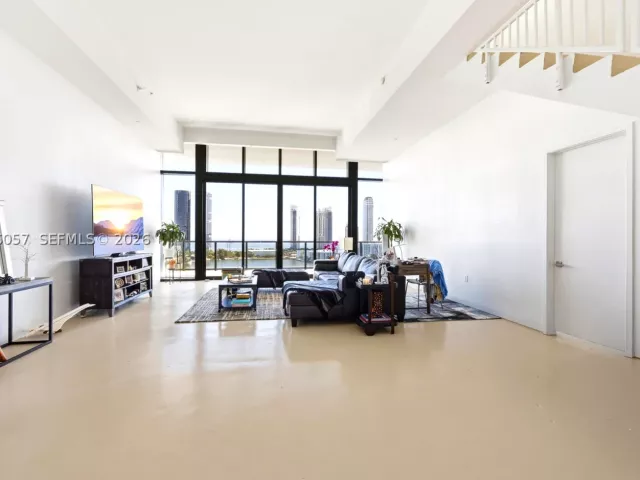 5-bedroom condo for sale in Aventura - 5500 Island Estates Dr PH 1506 - MondialRealty