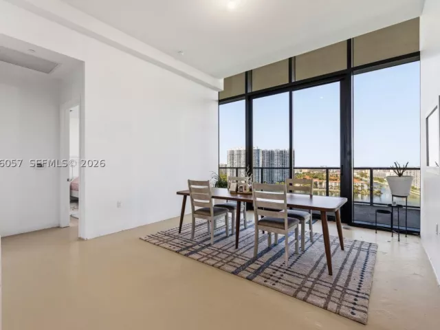 5-bedroom condo for sale in Aventura - 5500 Island Estates Dr PH 1506 - MondialRealty
