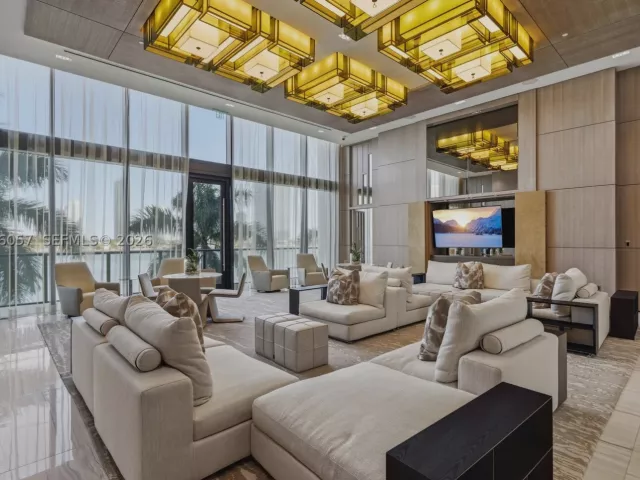 5-bedroom condo for sale in Aventura - 5500 Island Estates Dr PH 1506 - MondialRealty