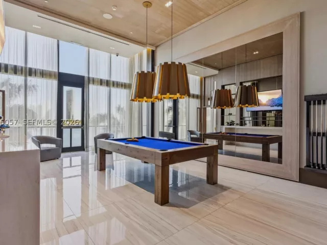 5-bedroom condo for sale in Aventura - 5500 Island Estates Dr PH 1506 - MondialRealty
