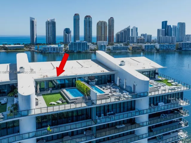 5-bedroom condo for sale in Aventura - 5500 Island Estates Dr 1506 - MondialRealty