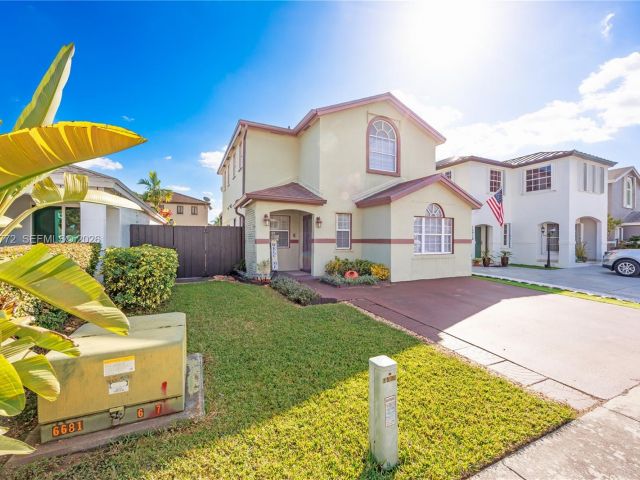 Home for sale at 13910 SW 163rd St - photo 7436732