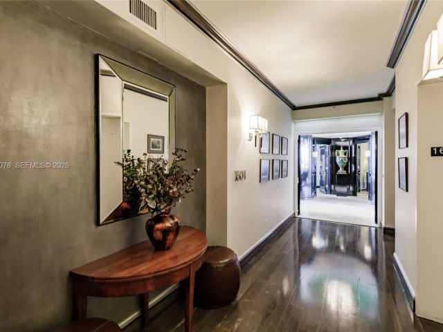 Apartment for rent  Unit #1604 - photo 7438914