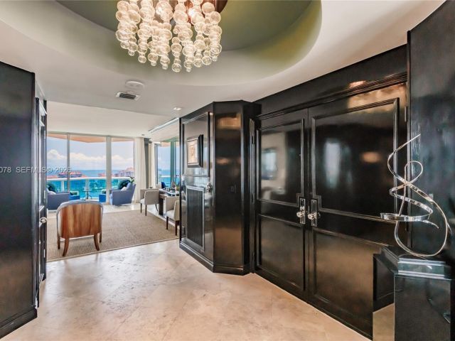 Apartment for rent  Unit #1604 - photo 7438922