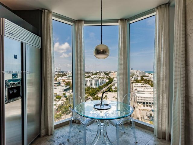 Apartment for rent  Unit #1604 - photo 7438930