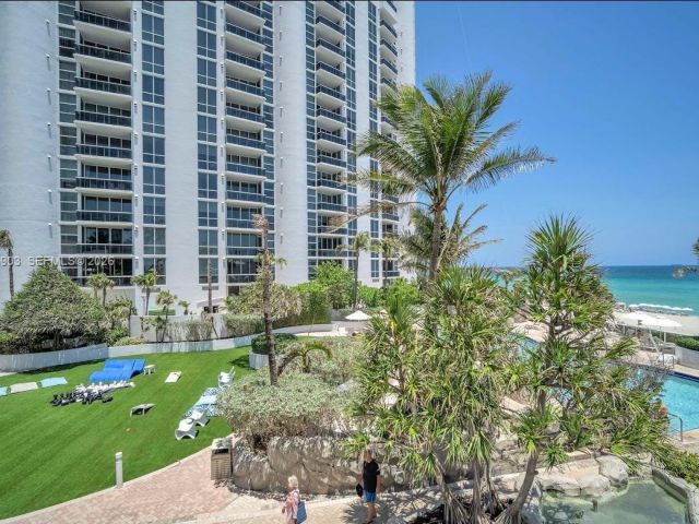 Apartment for sale  Unit #917 - photo 7444936