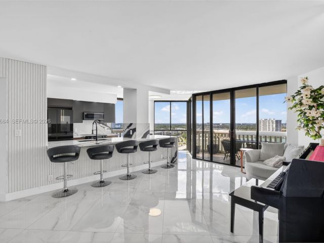 Apartment for sale  Unit #1710 - photo 7487514