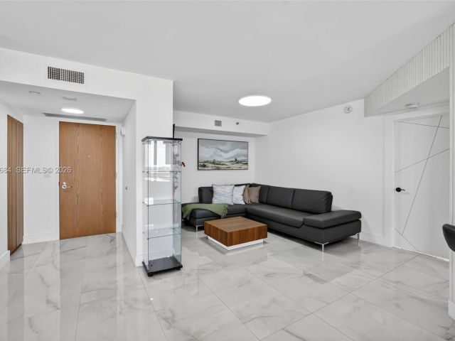 Apartment for sale  Unit #1710 - photo 7487520