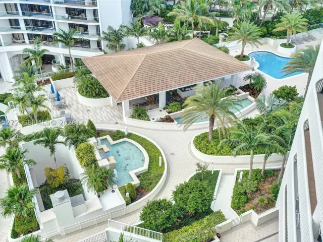 2-bedroom condo for sale in Aventura - 3000 Island Blvd 1106 - MondialRealty
