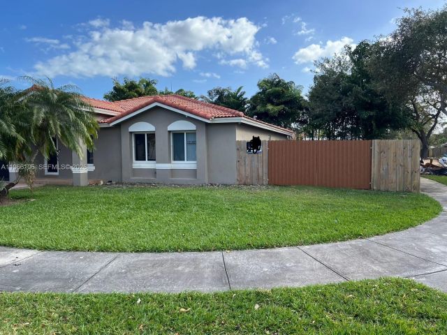 Home for rent at 11320 SW 245th St - photo 7492962