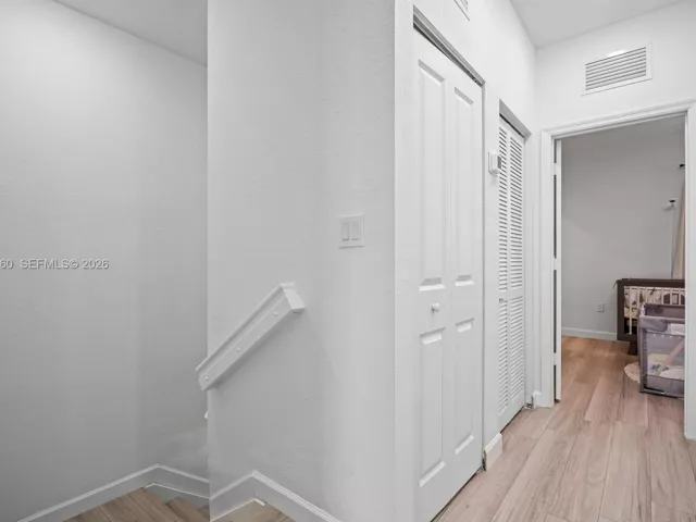 3-bedroom home for sale in Miami - 9941 SW 231st Ln 9941 - MondialRealty