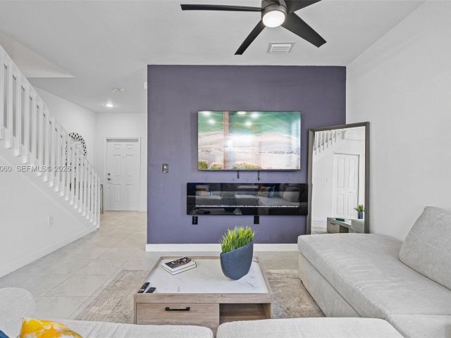 Home for sale at 9941 SW 231st Ln 9941 - photo 7436842