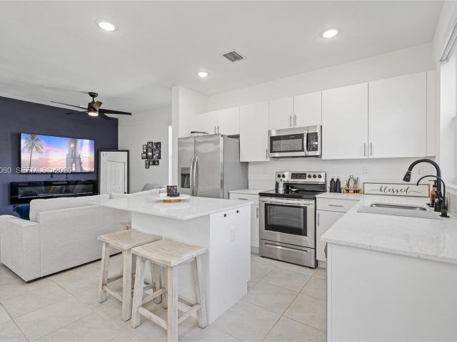 Home for sale at 9941 SW 231st Ln 9941 - photo 7436844