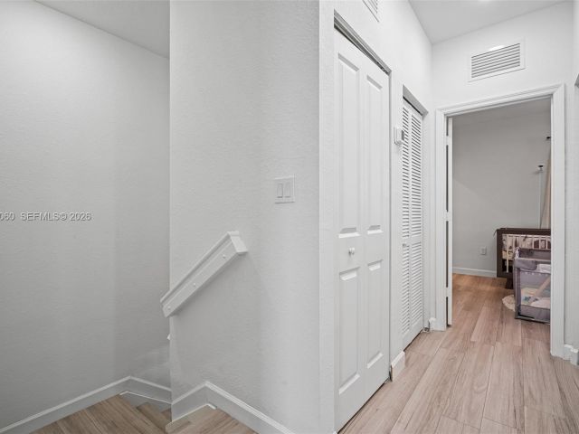 Home for sale at 9941 SW 231st Ln 9941 - photo 7436851