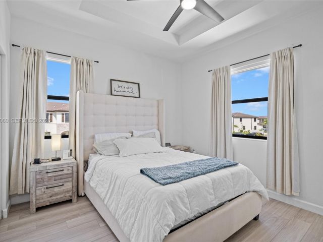 Home for sale at 9941 SW 231st Ln 9941 - photo 7436853