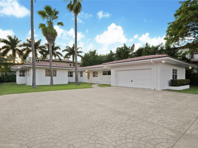 Home for rent at 52 Camden Dr - photo 7477226