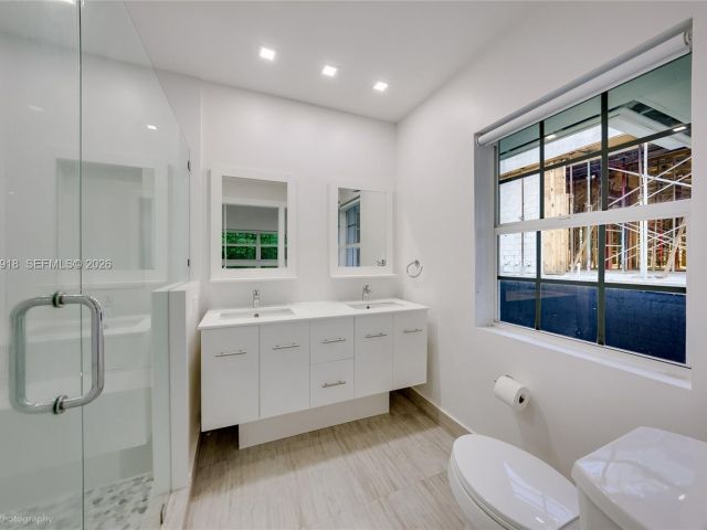 Home for rent at 52 Camden Dr - photo 7477244