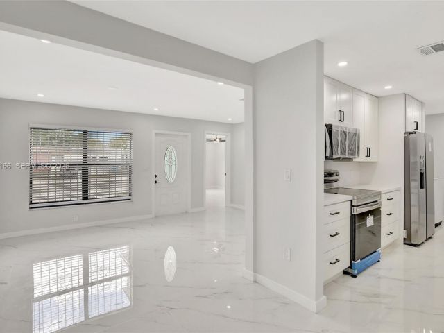 Home for sale at 3916 NW 207th St Rd - photo 7436958