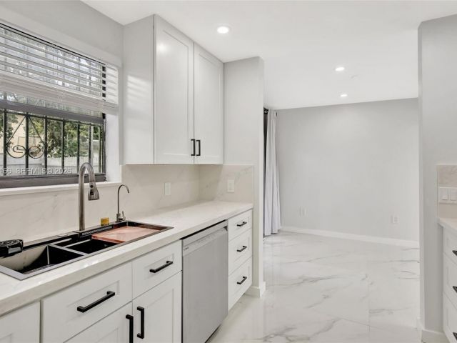 Home for sale at 3916 NW 207th St Rd - photo 7436962